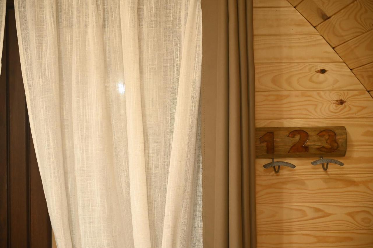 Casute In Mijlocul Naturii - Wild Camp Авриг Екстериор снимка