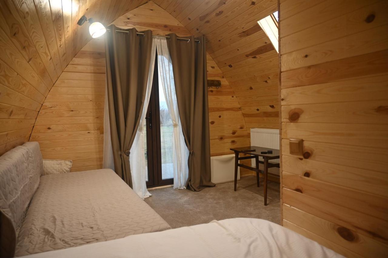 Casute In Mijlocul Naturii - Wild Camp Авриг Екстериор снимка
